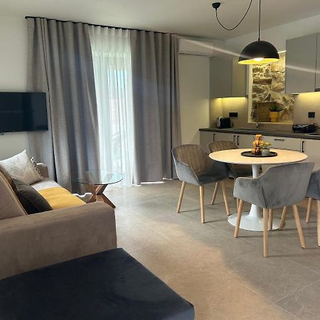 Piedra Luxury Apartments Anabolu Dış mekan fotoğraf